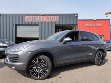 PORSCHE CAYENNE 3.0 S E-Hybrid 416Cv ENTRETIEN COMPLET Interieur full cuir chauffant electrique à me