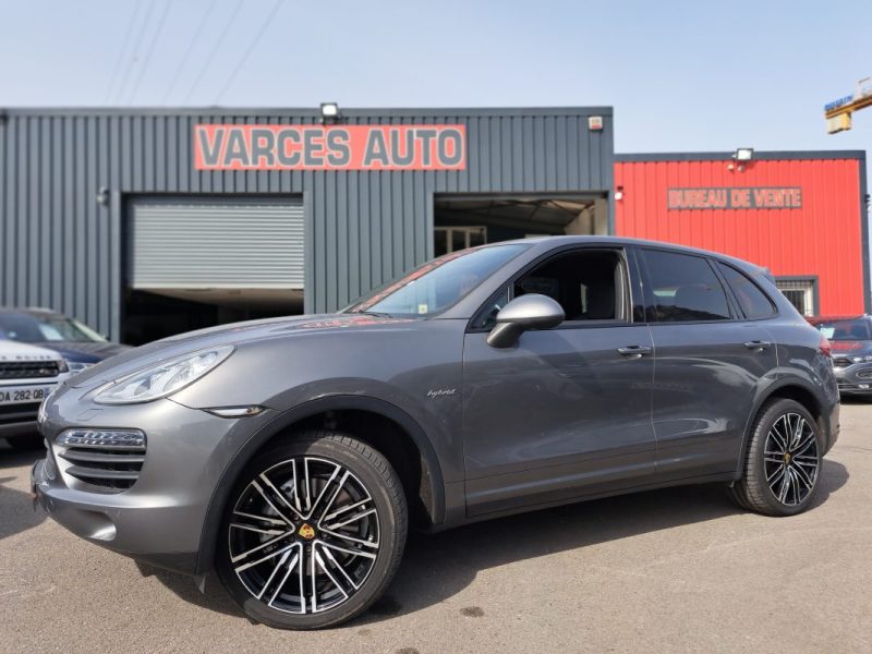 PORSCHE CAYENNE 3.0 S E-Hybrid 416Cv ENTRETIEN COMPLET Interieur full cuir chauffant electrique à me