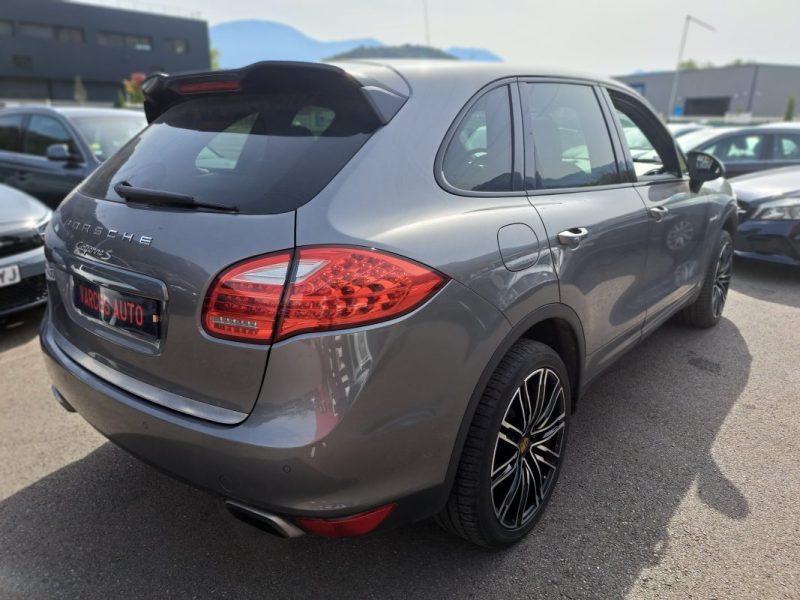 PORSCHE CAYENNE 3.0 S E-Hybrid 416Cv ENTRETIEN COMPLET Interieur full cuir chauffant electrique à me