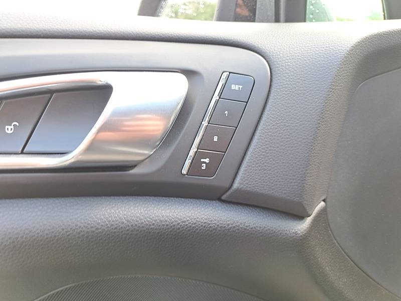 PORSCHE CAYENNE 3.0 S E-Hybrid 416Cv ENTRETIEN COMPLET Interieur full cuir chauffant electrique à me