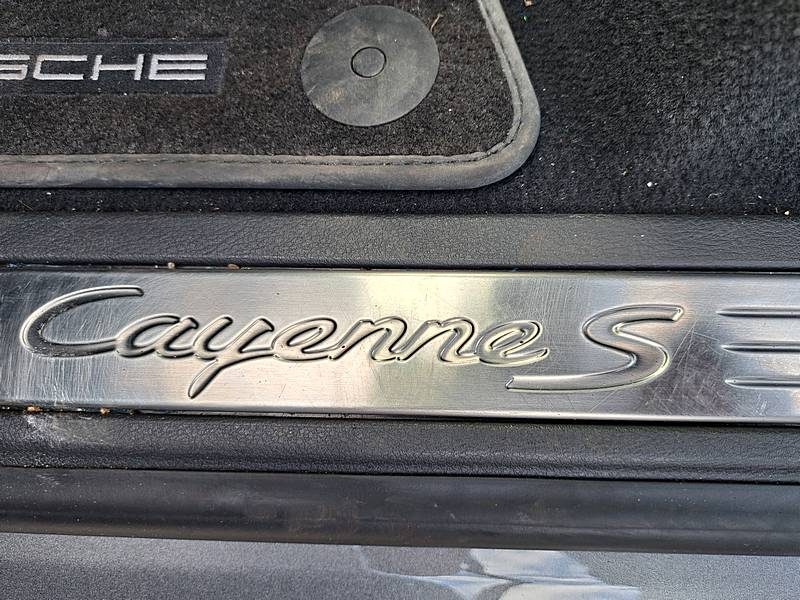 PORSCHE CAYENNE 3.0 S E-Hybrid 416Cv ENTRETIEN COMPLET Interieur full cuir chauffant electrique à me