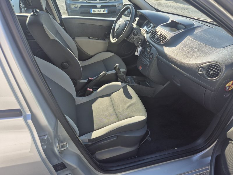 RENAULT CLIO III DCI 70CV 2009 153000 KM 