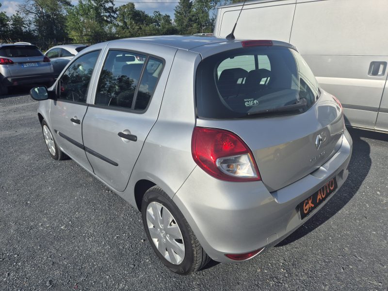 RENAULT CLIO III DCI 70CV 2009 153000 KM 