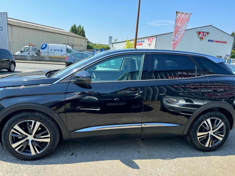 PEUGEOT 3008 1.5 BLUEHDI  "ALLURE"