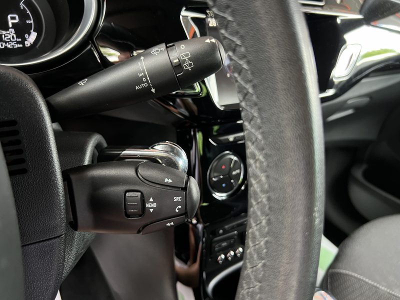 CITROEN DS3 CITROEN DS3 CITROEN DS3 SO CHIC 1.6 VTI 120 Cv BOITE AUTO GPS BLUETOOTH CRIT AIR 1 / 70 
