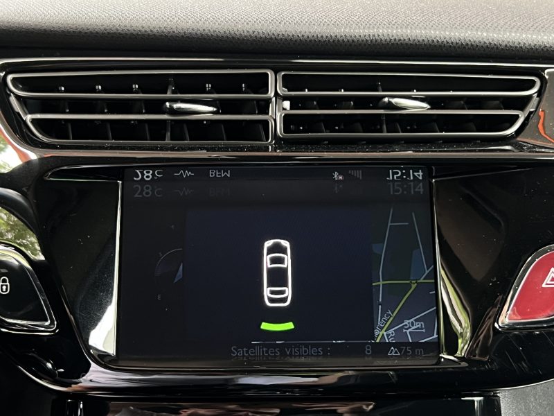 CITROEN DS3 CITROEN DS3 CITROEN DS3 SO CHIC 1.6 VTI 120 Cv BOITE AUTO GPS BLUETOOTH CRIT AIR 1 / 70 