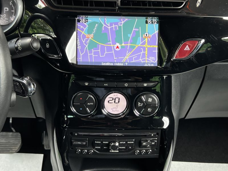 CITROEN DS3 CITROEN DS3 CITROEN DS3 SO CHIC 1.6 VTI 120 Cv BOITE AUTO GPS BLUETOOTH CRIT AIR 1 / 70 