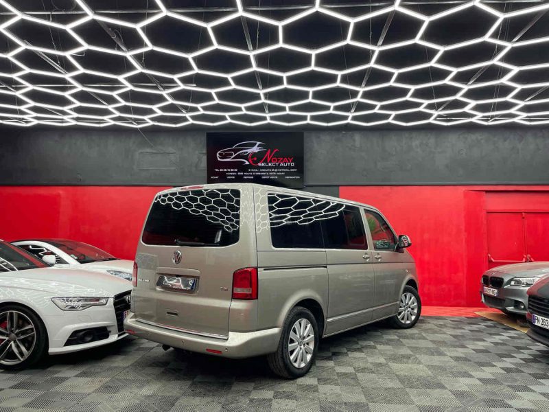 VOLKSWAGEN MULTIVAN T5 2010