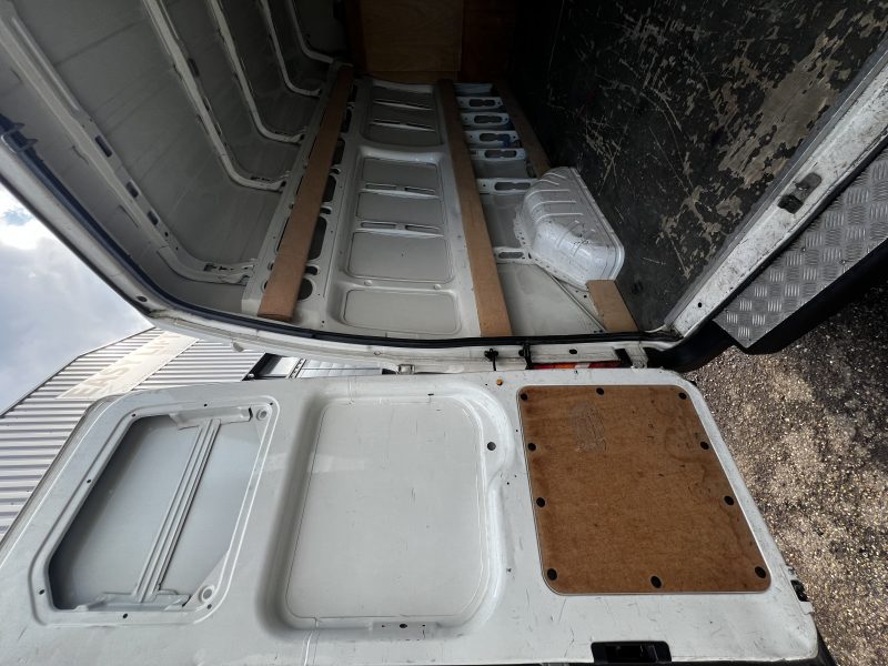 FORD TRANSIT Fourgon 300L L2H3 TDCİ 2.0L