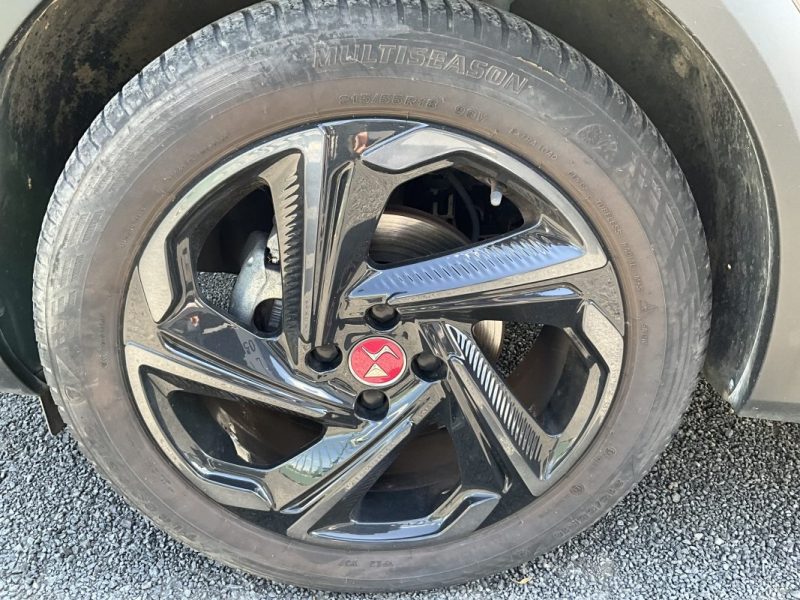 DS DS3 CROSSBACK 1,2 PURETECH 100 CV PERFORMANCE LINE+ *Garantie 1 an 