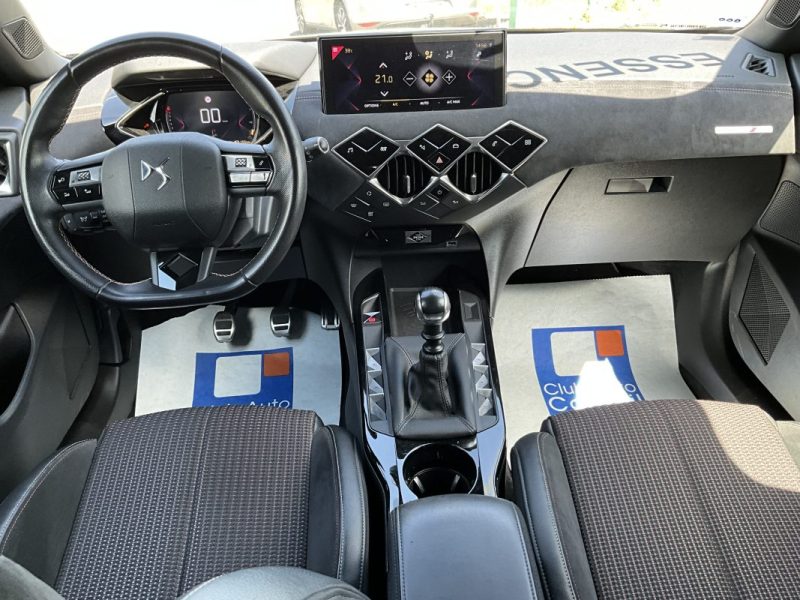 DS DS3 CROSSBACK 1,2 PURETECH 100 CV PERFORMANCE LINE+ *Garantie 1 an 