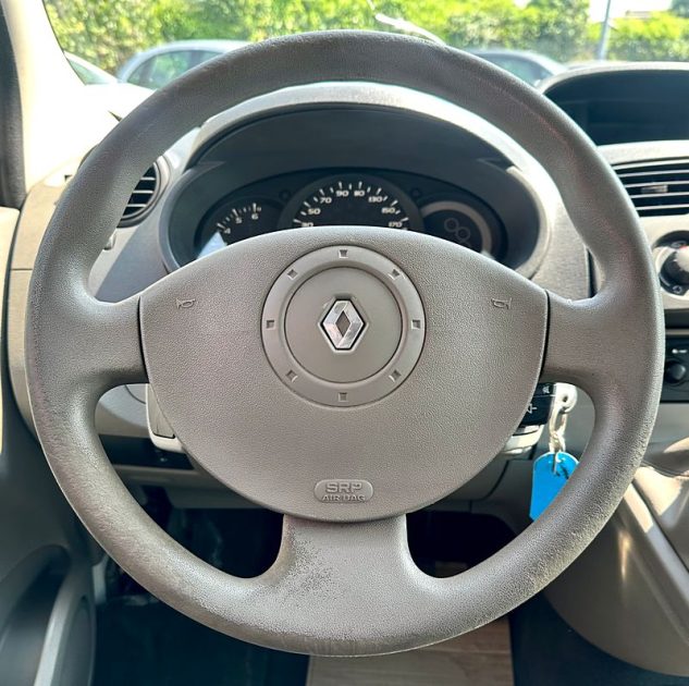 RENAULT KANGOO / GRAND 1.5L dCi 86cv *AUTHENTIQUE* / GARANTIE REVISEE 