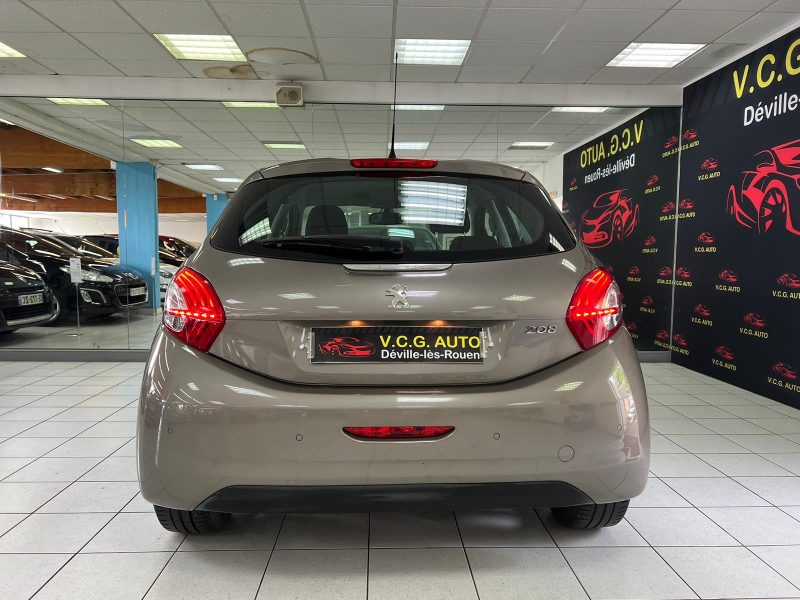 PEUGEOT 208 1.2 VTI 82CH ALLURE