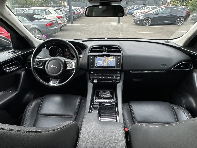 JAGUAR F-Pace 2018 2.0 D 180 PRESTIGE BVA*PANO*CAMERA*CUIR*