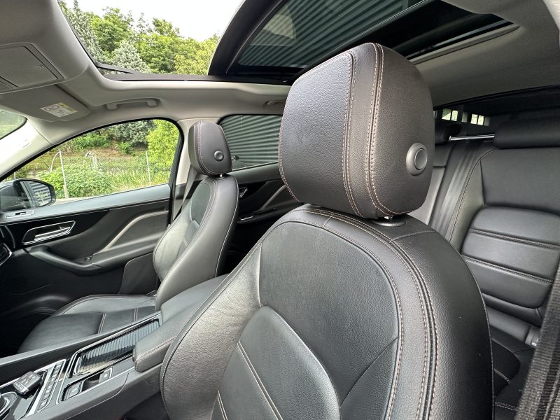 JAGUAR F-Pace 2018 2.0 D 180 PRESTIGE BVA*PANO*CAMERA*CUIR*