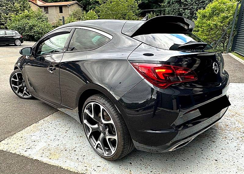 OPEL ASTRA IV GTC 2.0 TURBO 280 OPC*GPS*SIEGES PERF.*