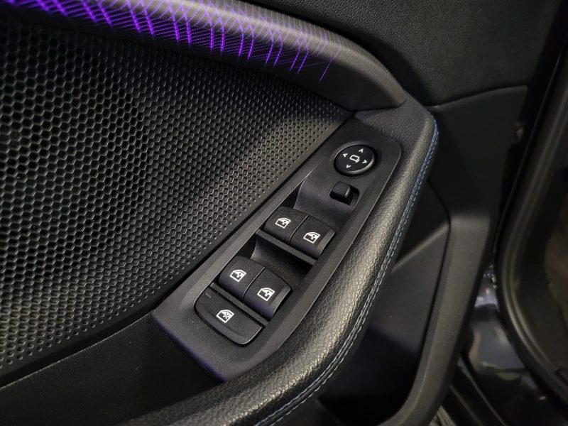 BMW SERIE 1 120d 190cv XDRIVE M SPORT DKG 7 / TOIT OUVRANT/ PACK AMBIANCE / APPLE CARPLAY