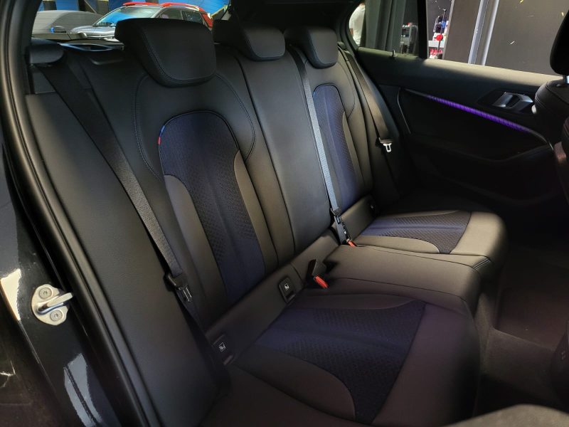 BMW SERIE 1 120d 190cv XDRIVE M SPORT DKG 7 / TOIT OUVRANT/ PACK AMBIANCE / APPLE CARPLAY