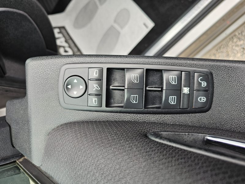 MERCEDES CLASSE A 160D 2,C CDI 82 CH ELEGANCE 