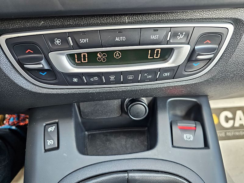 RENAULT SCENIC 1,2 TCE 115 CH EXPRESSION GPS 