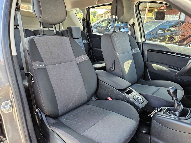 RENAULT SCENIC 1,2 TCE 115 CH EXPRESSION GPS 