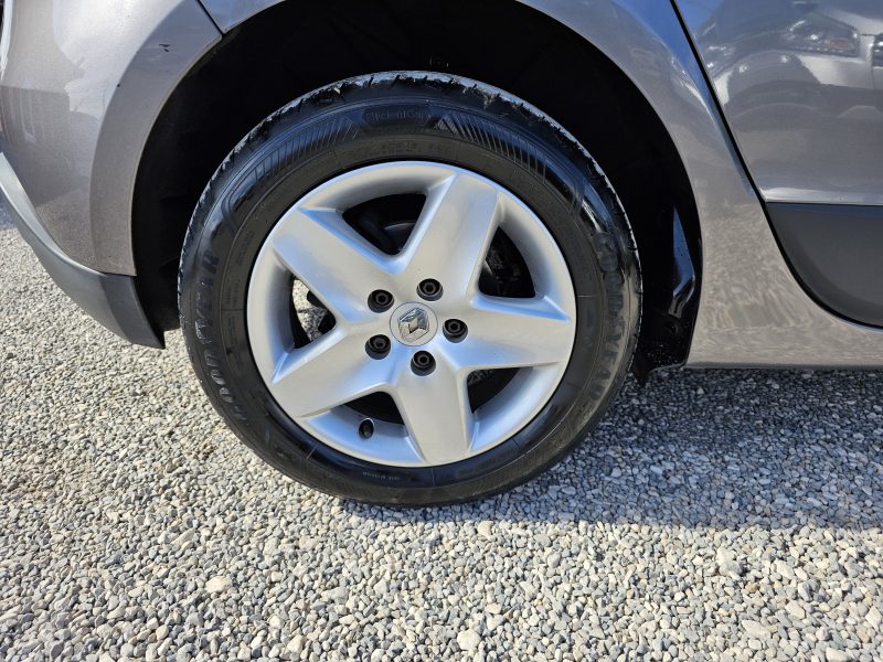 RENAULT SCENIC 1,2 TCE 115 CH EXPRESSION GPS 