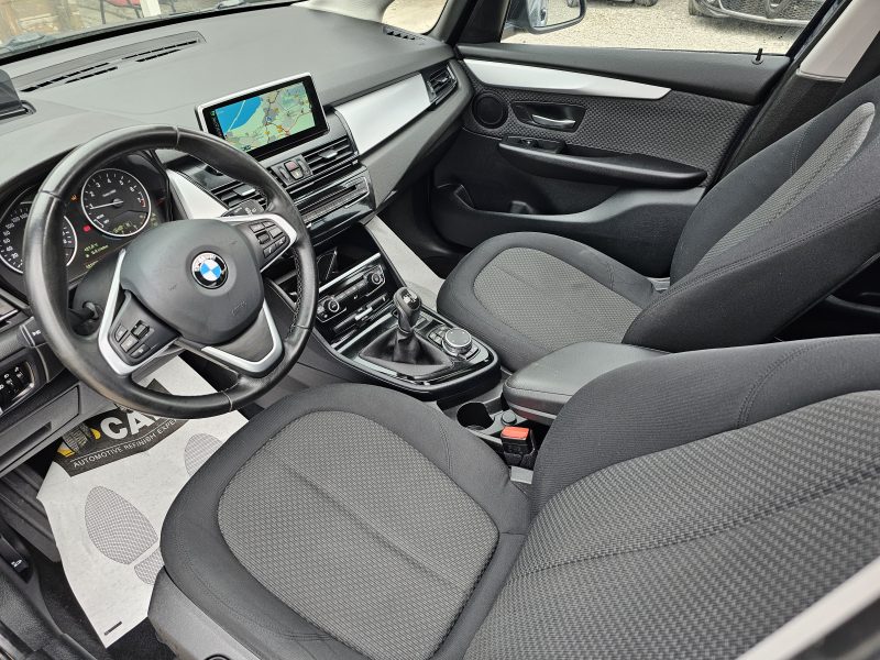 BMW SERIE 2 ACTIVE TOURER 218i 136 CH LOUNGE GPS TOIT OUVRANT 