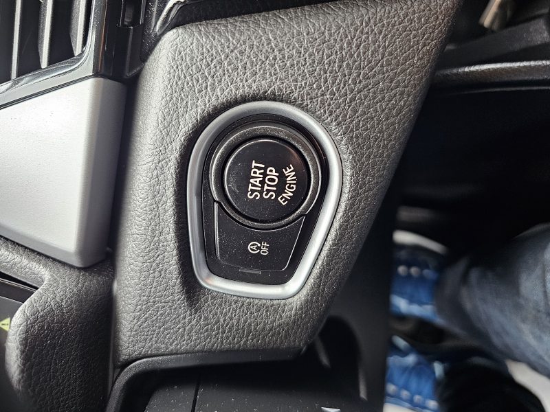 BMW SERIE 2 ACTIVE TOURER 218i 136 CH LOUNGE GPS TOIT OUVRANT 