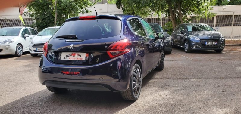 Peugeot 208 1.2l Vti 82 cv phase 2 Style, *Crit'Air1*, *Entretien Peugeot*, *Peu kilométrés*