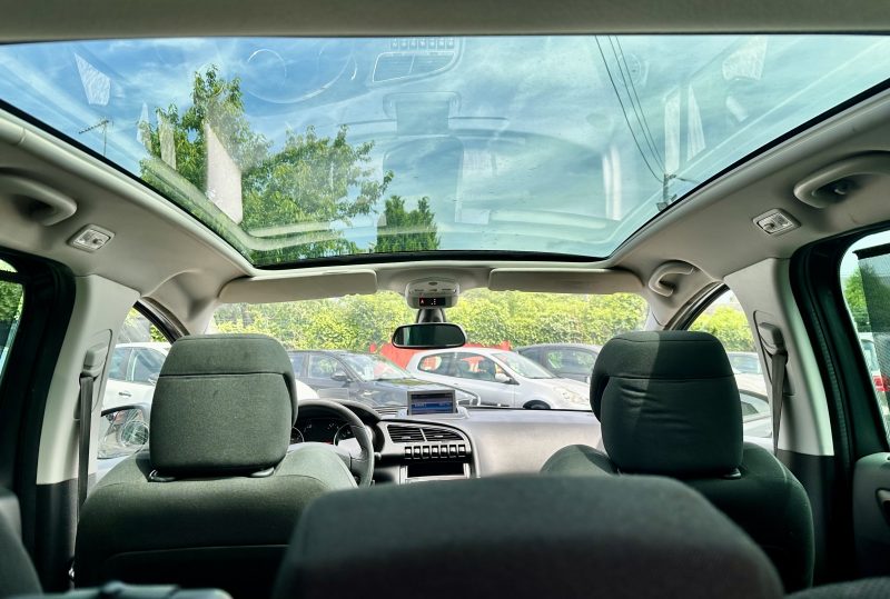 PEUGEOT 3008 Monospace 2012