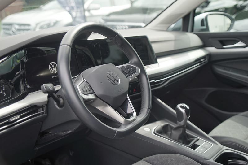 VOLKSWAGEN GOLF VIII 1.0 TSI 110CH LIFE