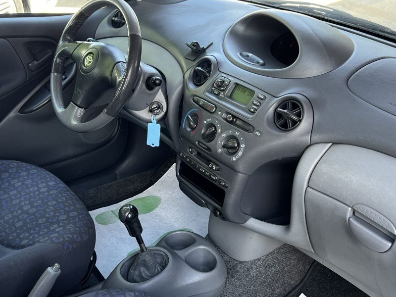 TOYOTA YARIS 1.3 86 Cv 5 PORTES / CLIMATISATION BLUETOOTH - GARANTIE 1 AN