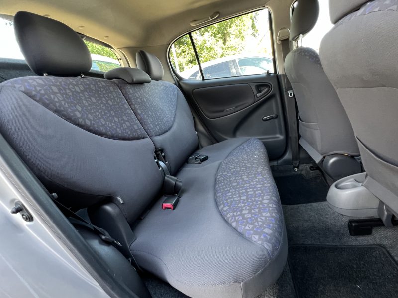 TOYOTA YARIS 1.3 86 Cv 5 PORTES / CLIMATISATION BLUETOOTH - GARANTIE 1 AN