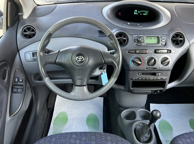 TOYOTA YARIS 1.3 86 Cv 5 PORTES / CLIMATISATION BLUETOOTH - GARANTIE 1 AN