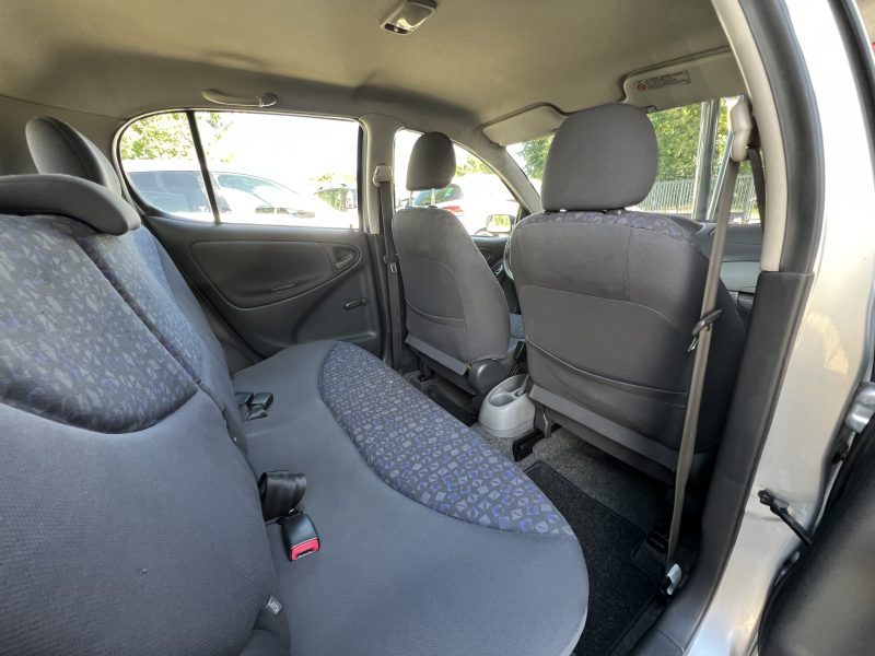 TOYOTA YARIS 1.3 86 Cv 5 PORTES / CLIMATISATION BLUETOOTH - GARANTIE 1 AN