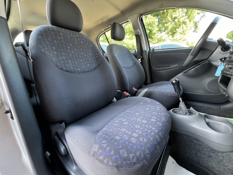 TOYOTA YARIS 1.3 86 Cv 5 PORTES / CLIMATISATION BLUETOOTH - GARANTIE 1 AN