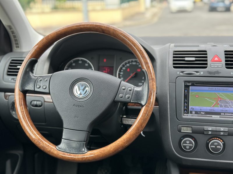 VOLKSWAGEN GOLF 5 2005