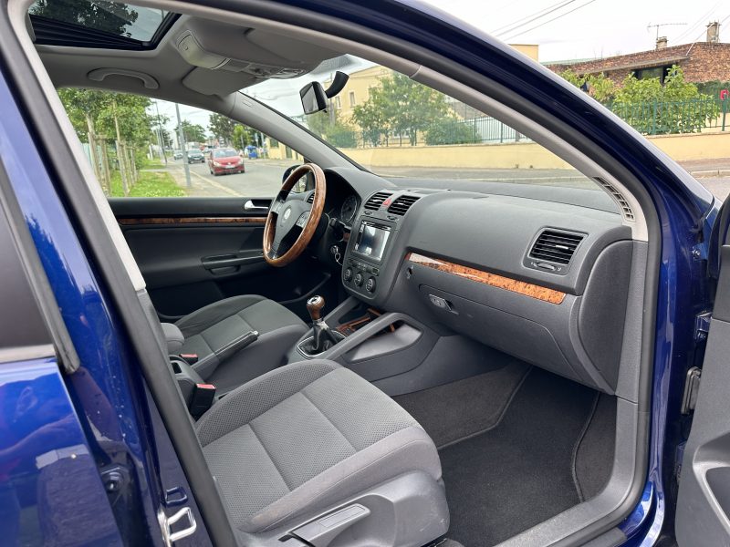 VOLKSWAGEN GOLF 5 2005