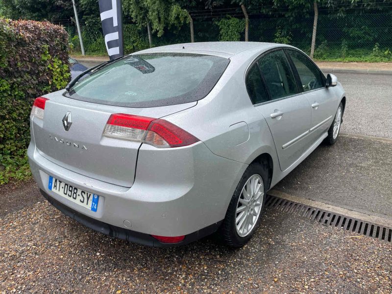 RENAULT LAGUNA III 2.0DCI 150CV