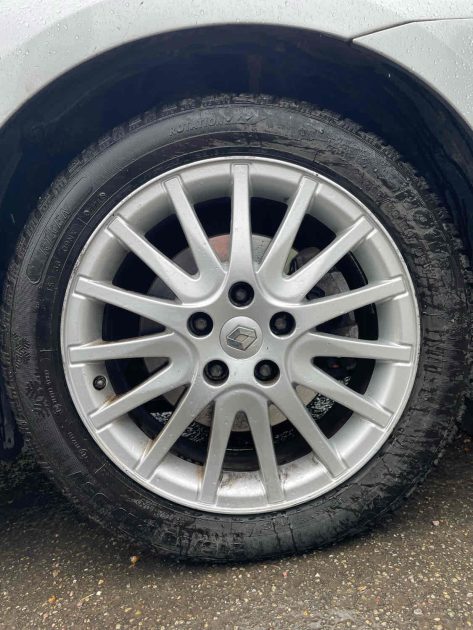 RENAULT LAGUNA III 2.0DCI 150CV