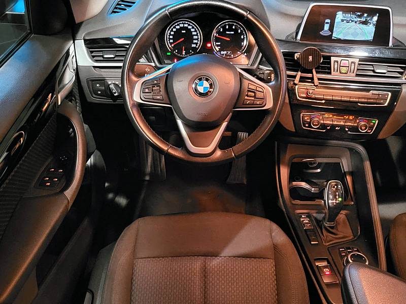 BMW X1 18i 140cv Business Design sDrive Boîte Auto DCT7