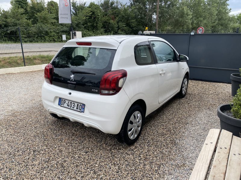 PEUGEOT 108 2015