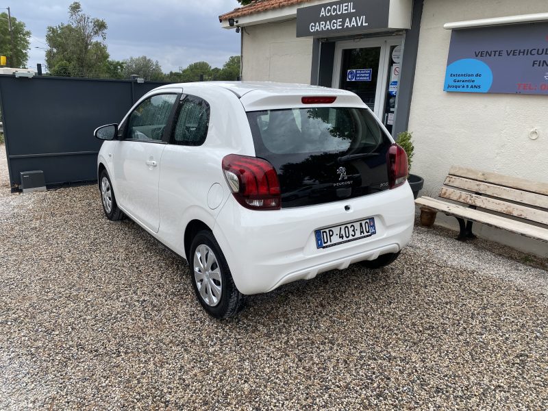 PEUGEOT 108 2015