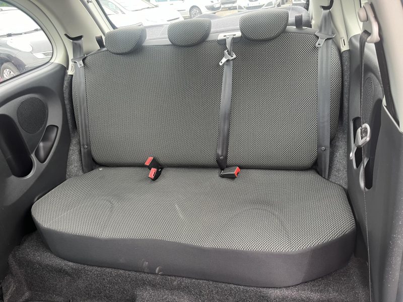 NISSAN MICRA III 1.2i 65CV VISIA