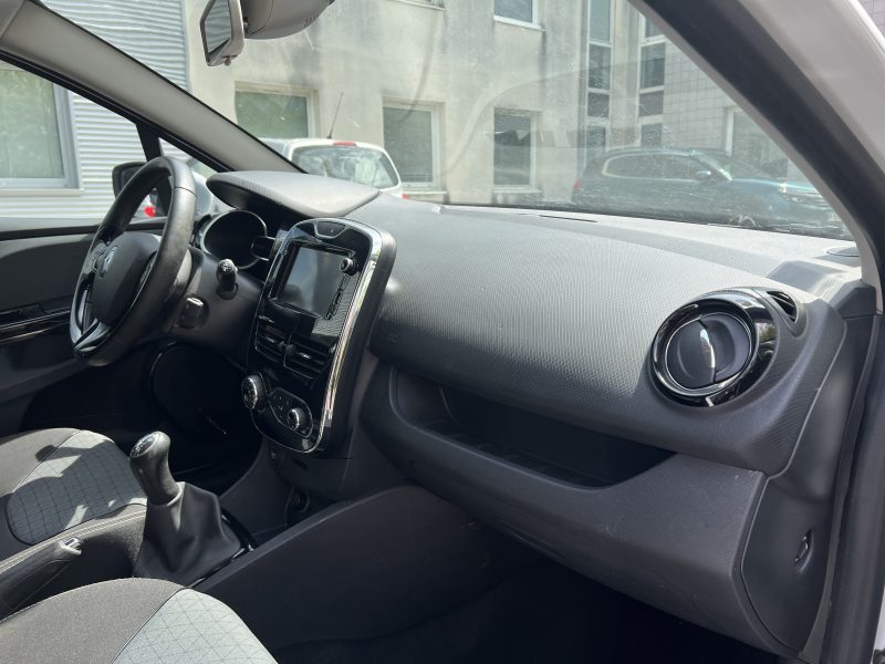 RENAULT CLIO IV Estate 2013