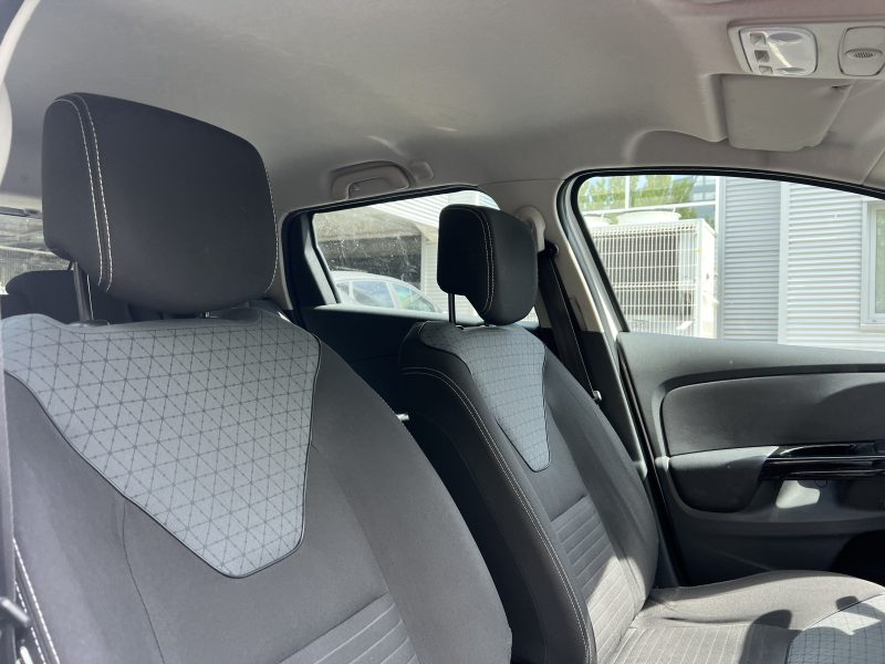 RENAULT CLIO IV Estate 2013