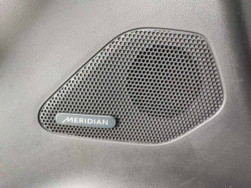 JAGUAR F-PACE 2.0D 180 AWD Quickshift R-Sport*VIRTUAL*PANO*MERIDIAN*