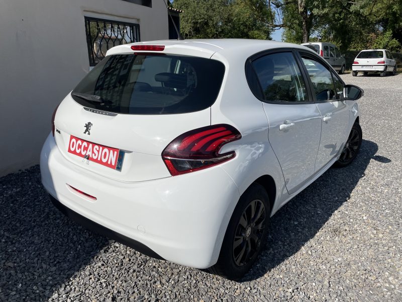 PEUGEOT 208 I 2015