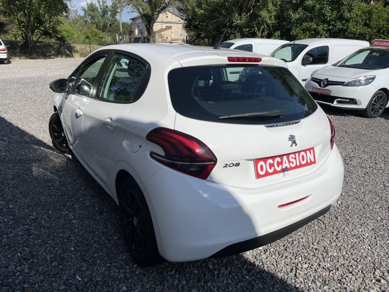 PEUGEOT 208 I 2015