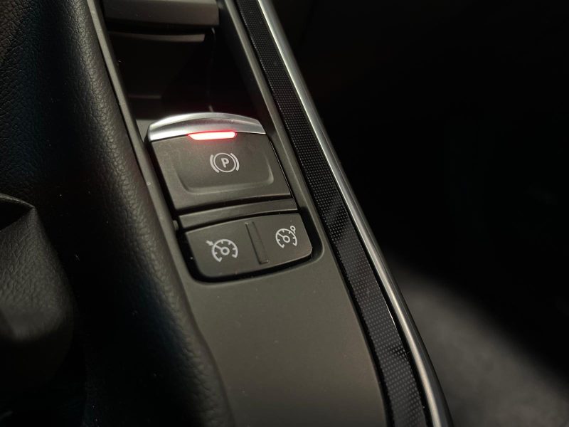 1.6 dCi 130 cv ENERGY INTENS / BOSE / 1ERE MAIN